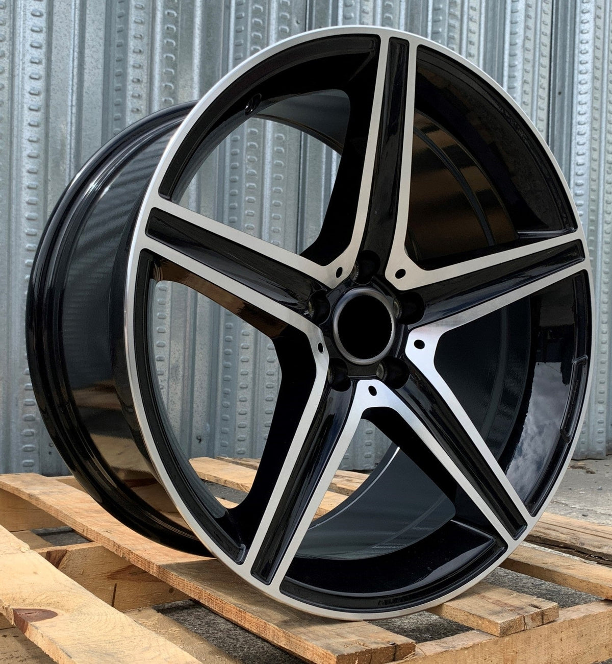 18-inch black machined automotive wheels by OE Style Wheels, fitting Mercedes-Benz CLA, E, S, and AMG models.