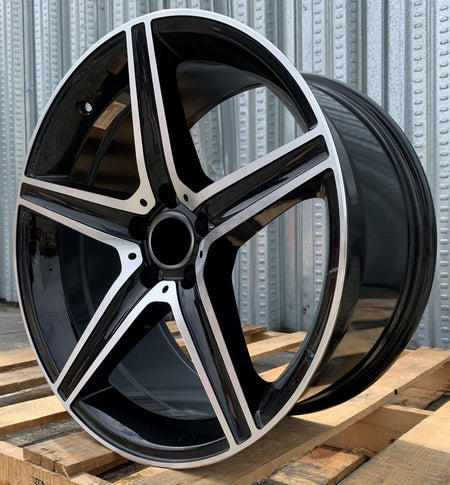 18-inch black machined OE Style Wheels for Mercedes-Benz CLA, E-Class, S-Class, and AMG models showing close-up of rim design.