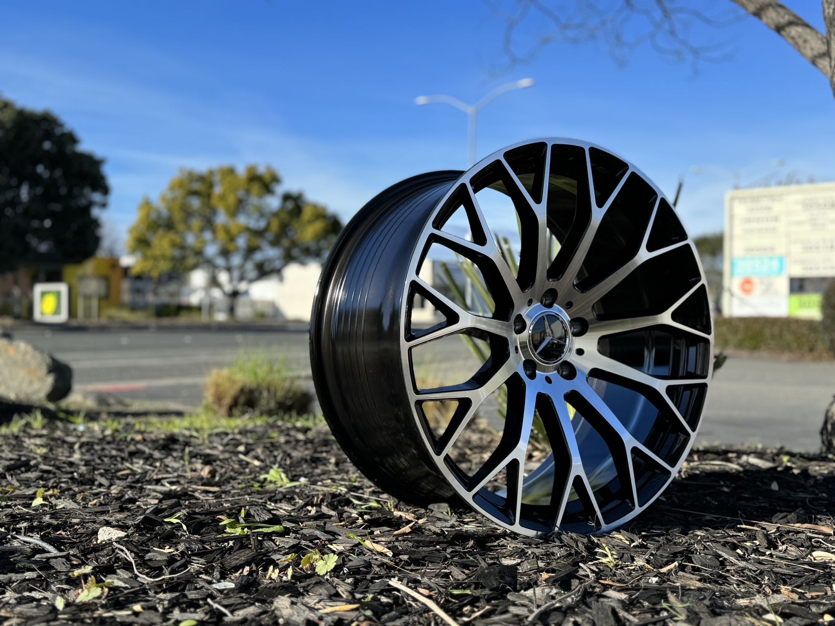 Black 19-inch OE Style Wheels with machined face designed for Mercedes-Benz C-Class, E-Class, CLS, SLK AMG models.