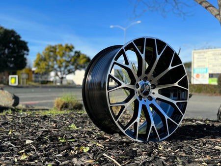 Black 19-inch OE Style Wheels with machined face designed for Mercedes-Benz C-Class, E-Class, CLS, SLK AMG models.