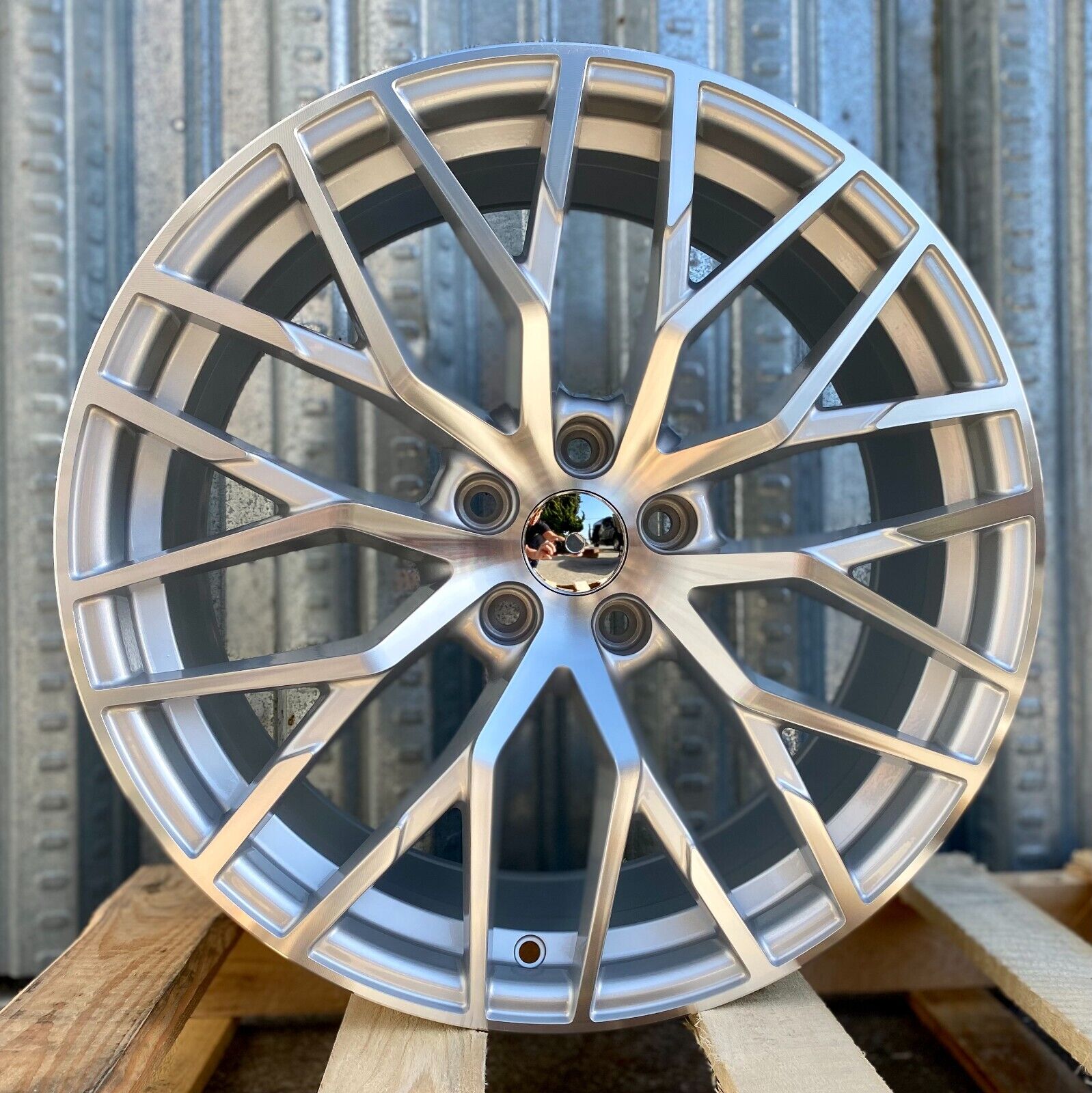 19-inch OE Style R8 wheels with a sleek design, fitting Audi A3, S3, A4, S4, A5, S5, A6, S6, A7, S7, A8, S8, Q5, SQ5, RS5, RS
