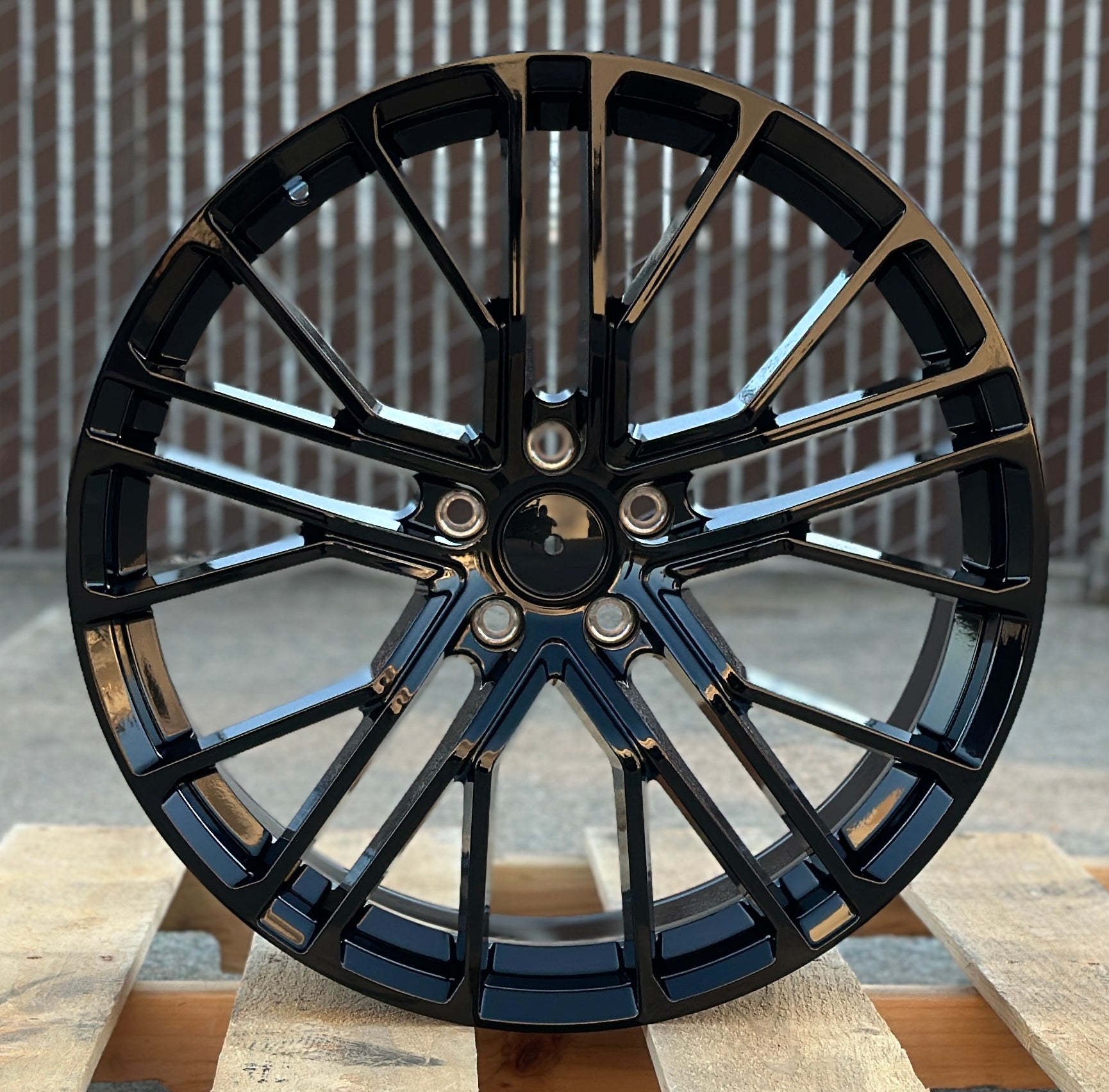19-inch OE Style Wheels with RS design for Audi A3, S3, A4, S4, A5, S5, A6, S6, A7, S7, A8, S8, Q3, Q5, Q7, and TT.