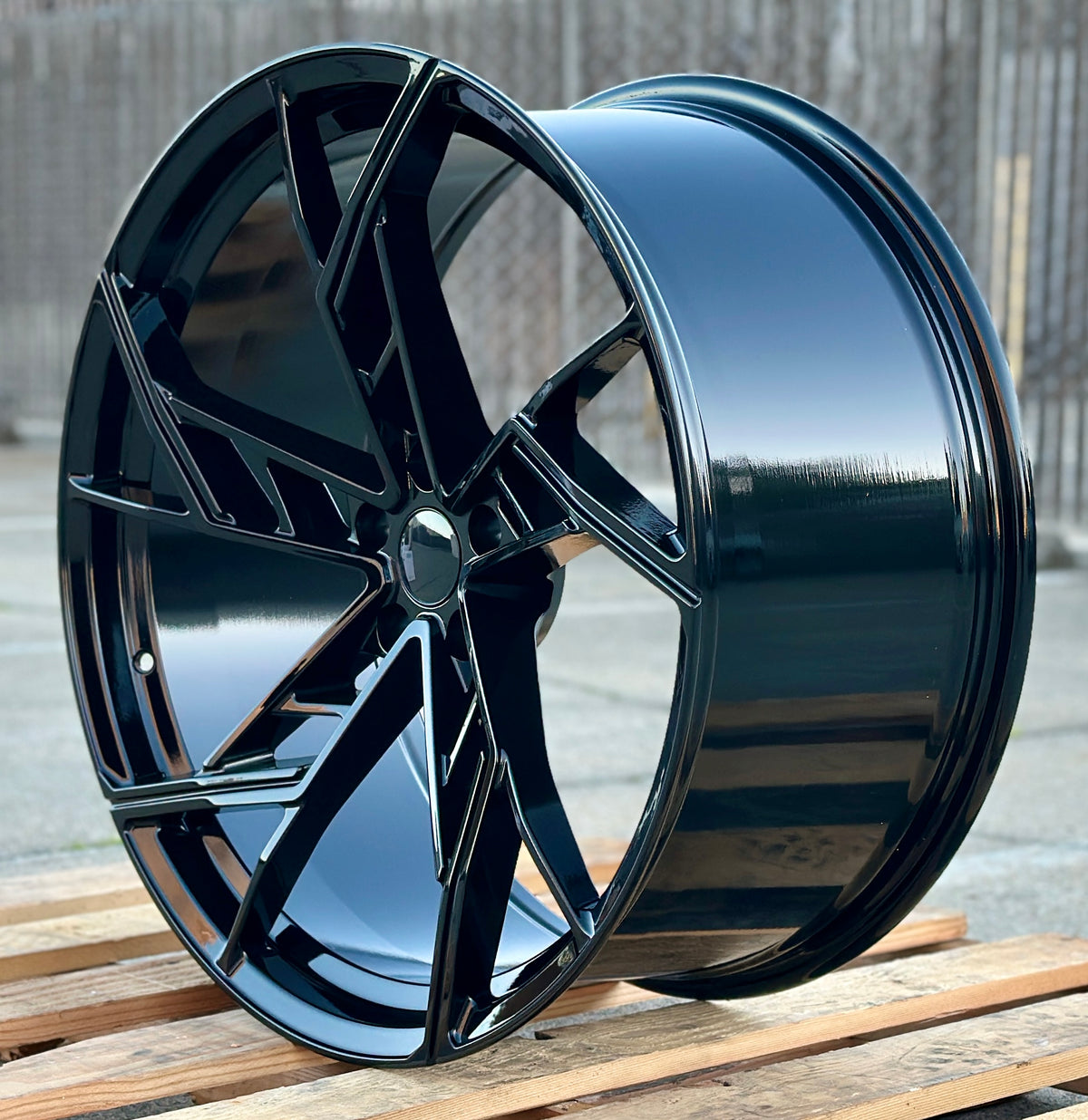 20-inch OE Style Wheels in gloss black, designed for Audi A4, S4, A5, S5, A6, S6, A7, S7, A8, S8, Q3, Q5, Q7, Q8 vehicles.