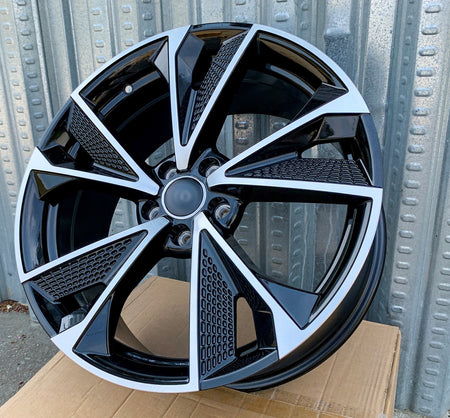 20-inch RS7 style wheels by OE Style Wheels fitted on Audi A3, S3, A4, S4, A5, S5, A6, S6, A7, S7, A8, S8, Q5, SQ5, RS3, RS5
