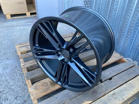 20-inch ZL1 style gun metal wheels by OE Style Wheels fitted on a Chevy Camaro ZL1 SS LT showing the sleek automotive rims.