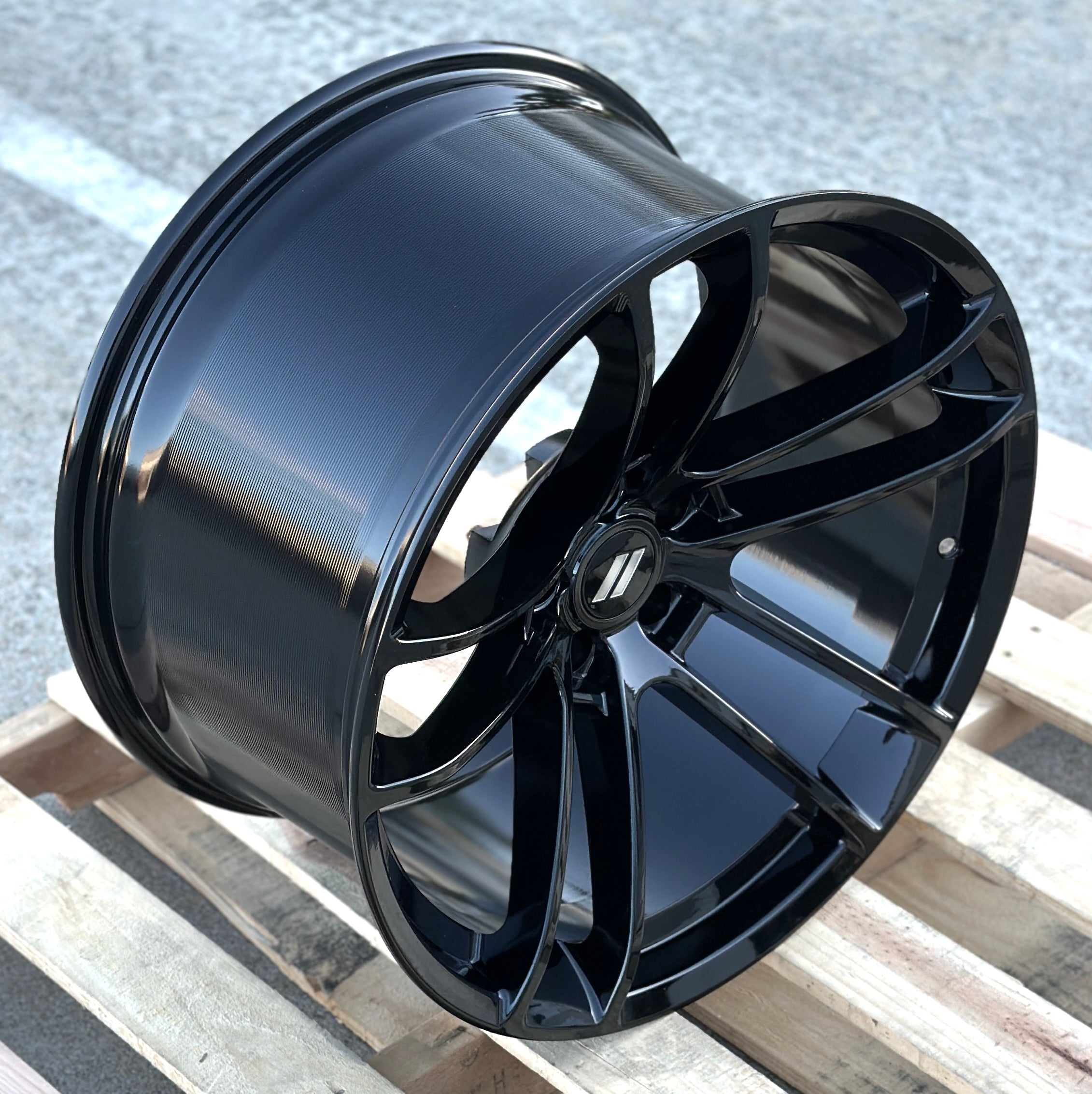 20x11 OE Style Wheels deep concave gloss black rims for Dodge Challenger Charger widebody, showcasing sleek wheel design.