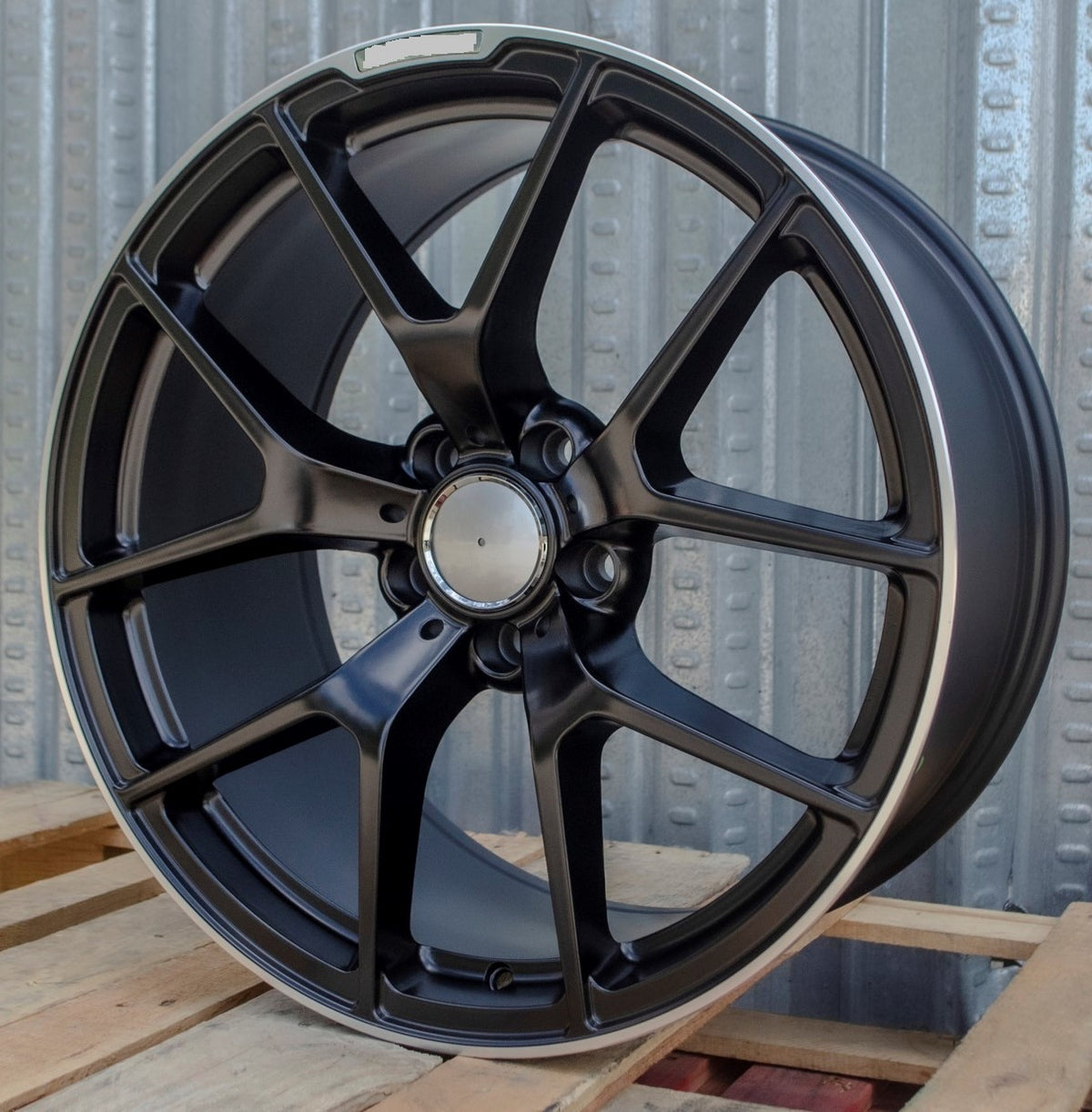 18-inch black machined tip wheels from OE Style Wheels, designed for Mercedes CLA, C-Class, E-Class, S-Class, and AMG models.