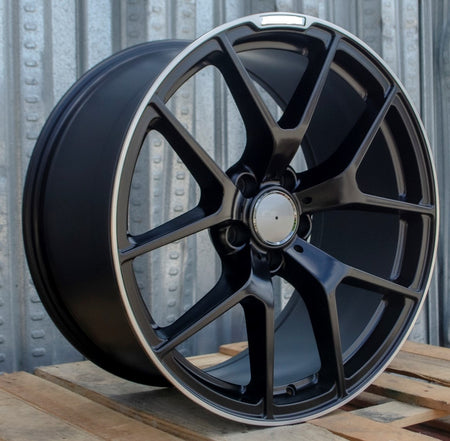Black 18-inch OE Style Wheels with machined tips, designed for Mercedes-Benz CLA, E-Class, S-Class, and AMG models.