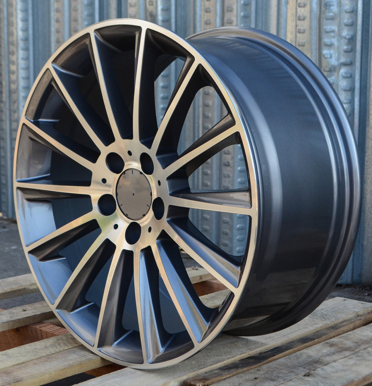 19-inch gunmetal machined face wheels by OE Style Wheels for Mercedes-Benz C-Class, E-Class, CLS, SLK, and AMG models.
