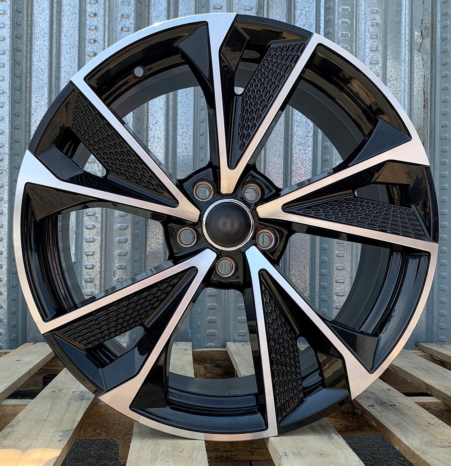 19-inch OE Style RS7 wheels for Audi models including A3, S3, A4, S4, A5, S5, A6, S6, A7, S7, A8, S8, Q5, SQ5, RS3, RS5, RS