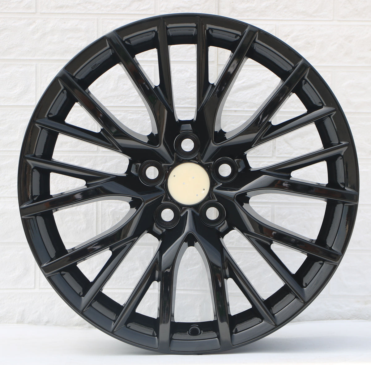 20-inch gloss black sport wheels by OE Style Wheels for Lexus RX330, RX350, and RX450 SUV with sleek, sporty design.