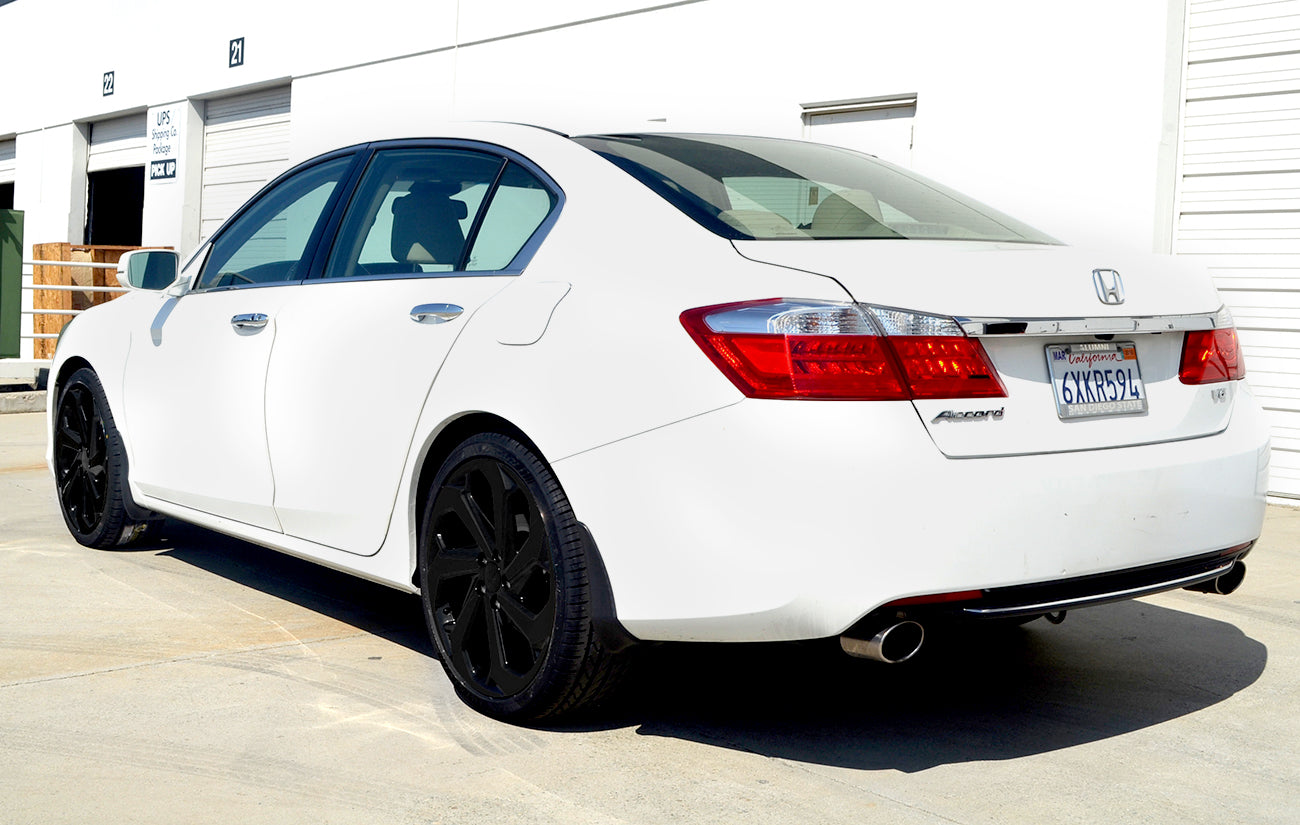 20-inch gloss black OE Style Wheels for Honda Accord, Civic, Acura TSX, and other models, showcasing sleek automotive rims.