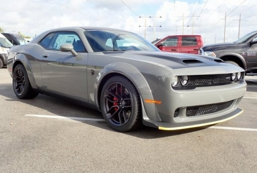 20-inch Hellcat style matte black wheels by OE Style Wheels on Dodge Challenger and Charger, showcasing their bold, modern design.