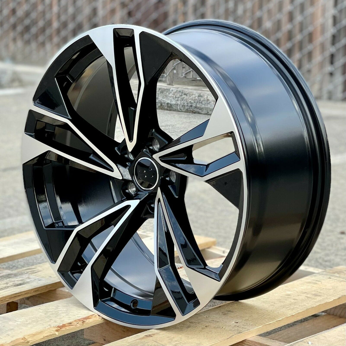 20-inch OE Style black machined wheels for Audi A3, S3, A4, S4, A5, S5, A6, S6, A7, S7, A8, S8, Q5, SQ5, RS3, RS5, RS7